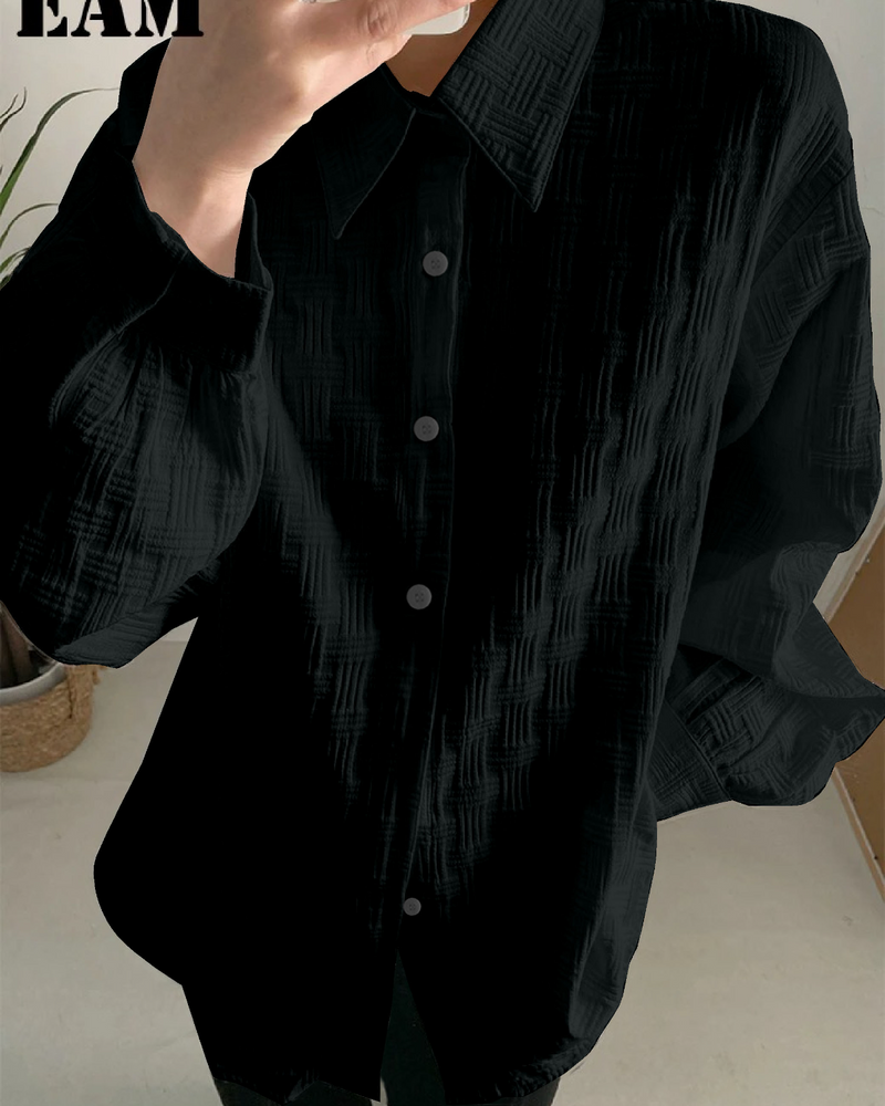 Demanding Black Textured Regular Fit Shirt